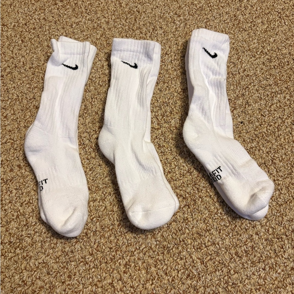 Nike White Athletic Crew Socks
